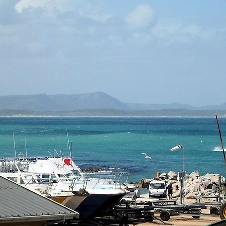 After8 B&B Kleinbaai Bagian luar foto